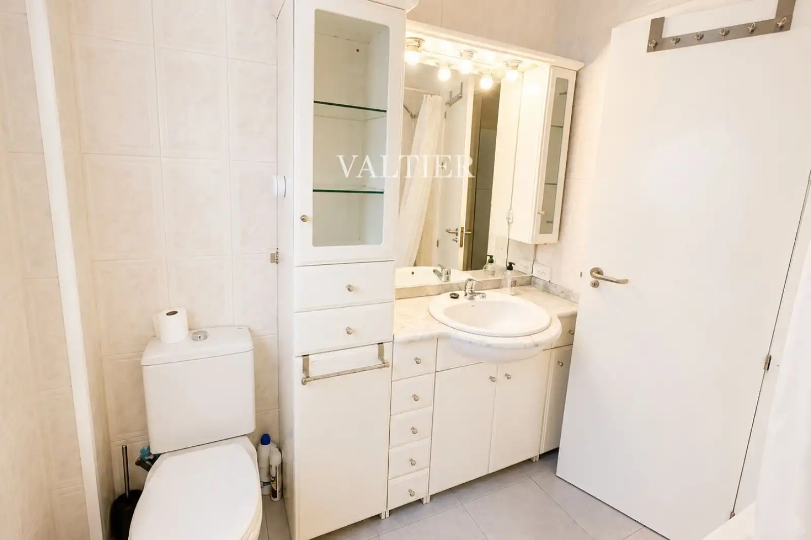 Baño de Ático de alquiler en Madrid con Aire acondicionado y Amueblado