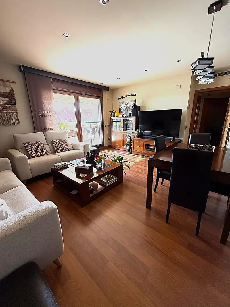 Living room of Attic for sale in Valls  with Air Conditioner, Heating and Private garden