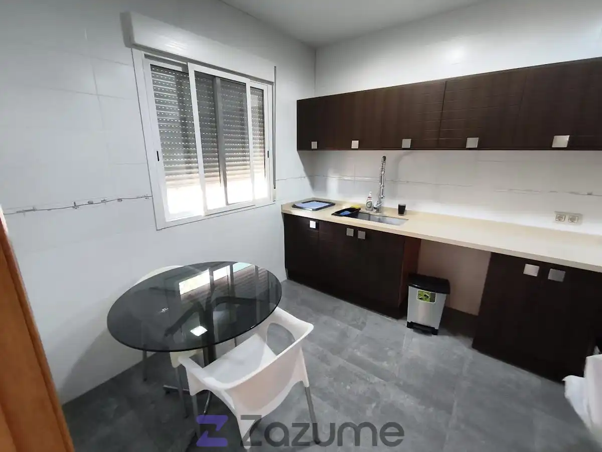 Cocina de Piso de alquiler en Valencia con Aire acondicionado, Terraza y Horno