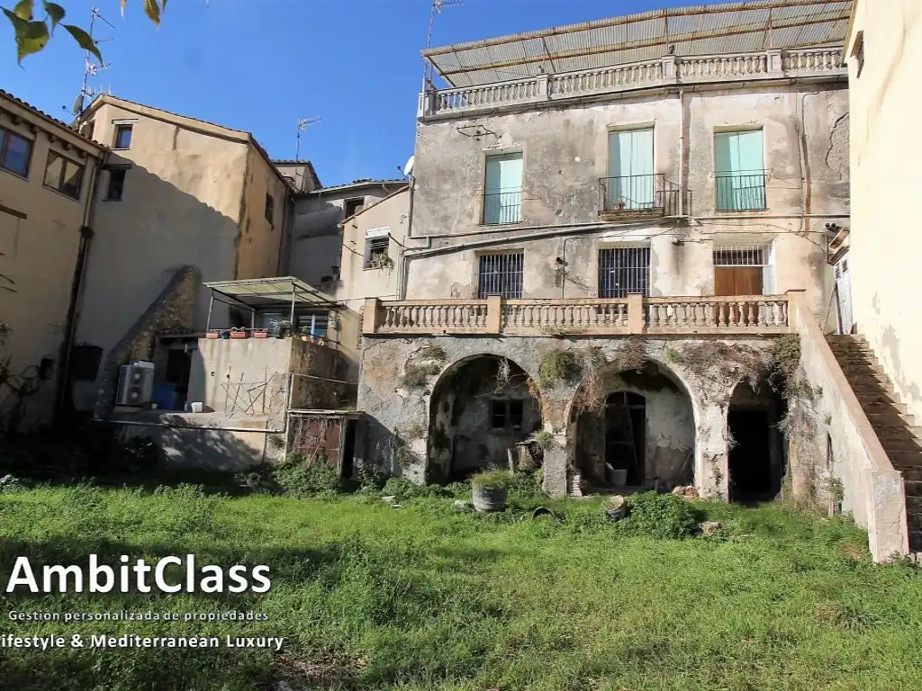 Exterior view of Houses for sale in Besalú  with Heating, Private garden and Terrace