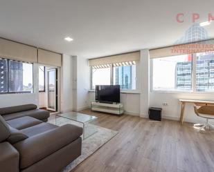 Sala d'estar de Pis de lloguer en  Madrid Capital amb Aire condicionat, Calefacció i Parquet