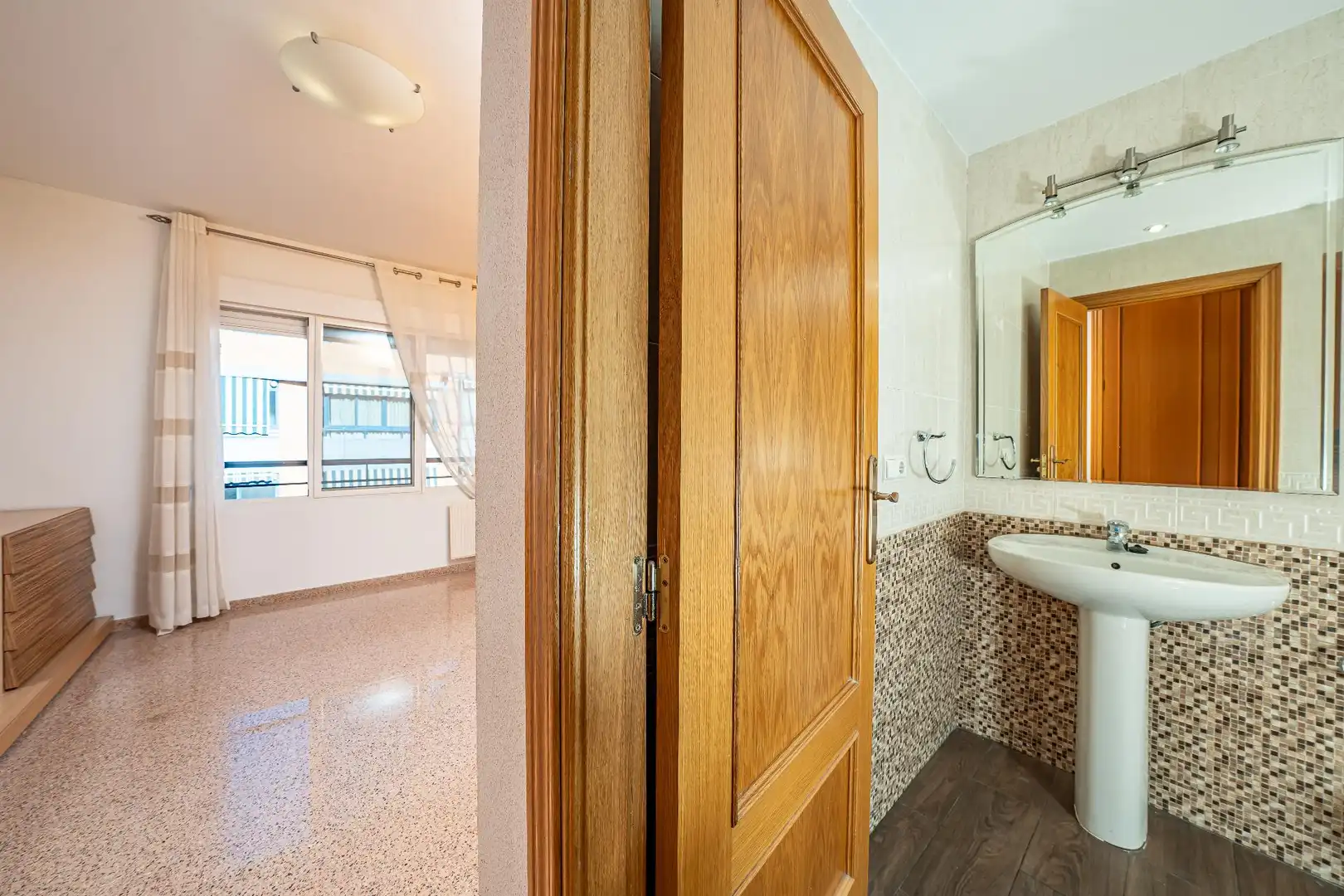 Baño de Ático en venta en Alicante / Alacant con Calefacción, Jardín privado y Terraza