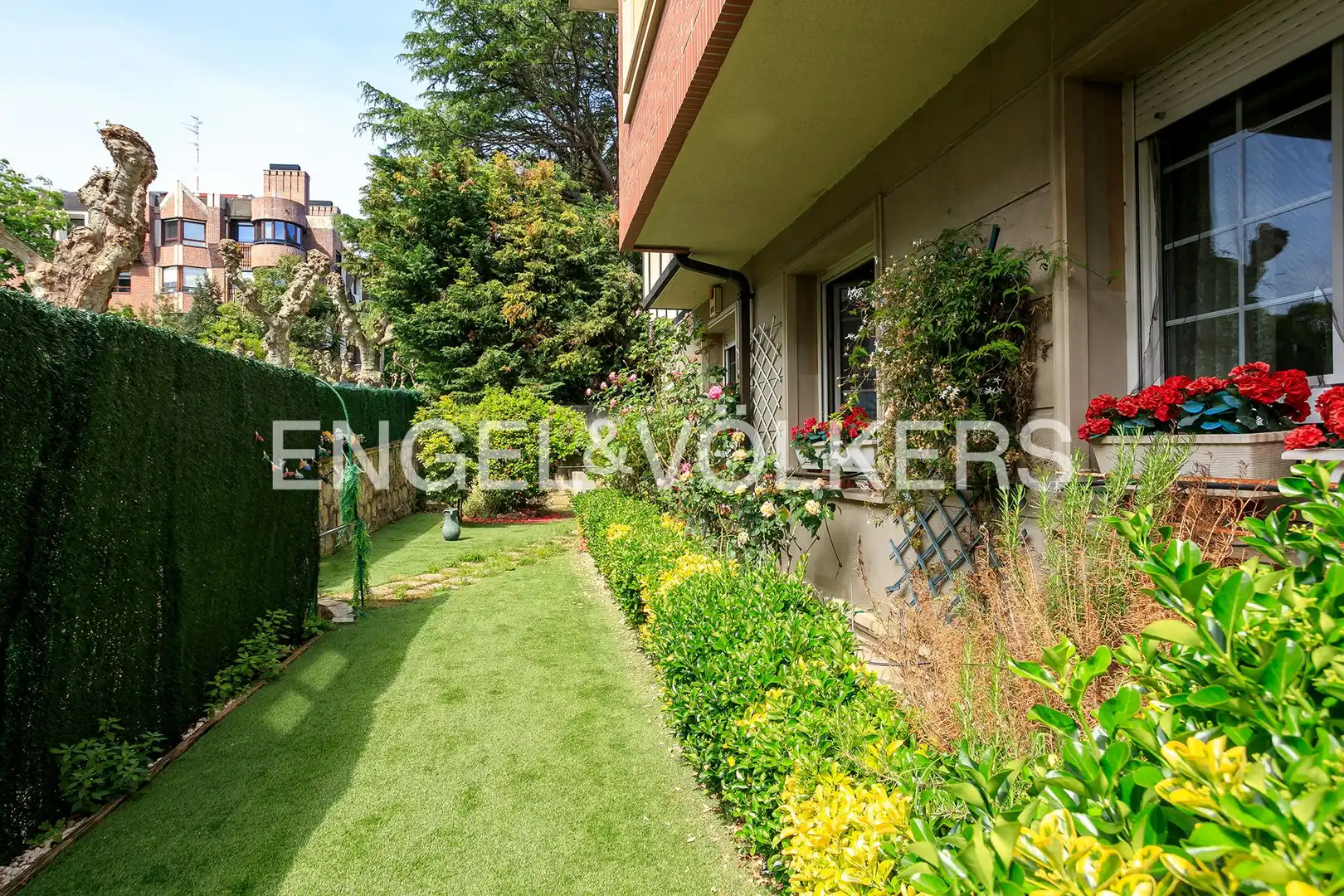Exterior view of Flat for sale in Getxo   with Heating, Private garden and Parquet flooring
