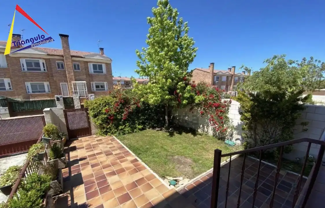 Jardí de Casa adosada en venda en Encinillas amb Calefacció, Jardí privat i Terrassa