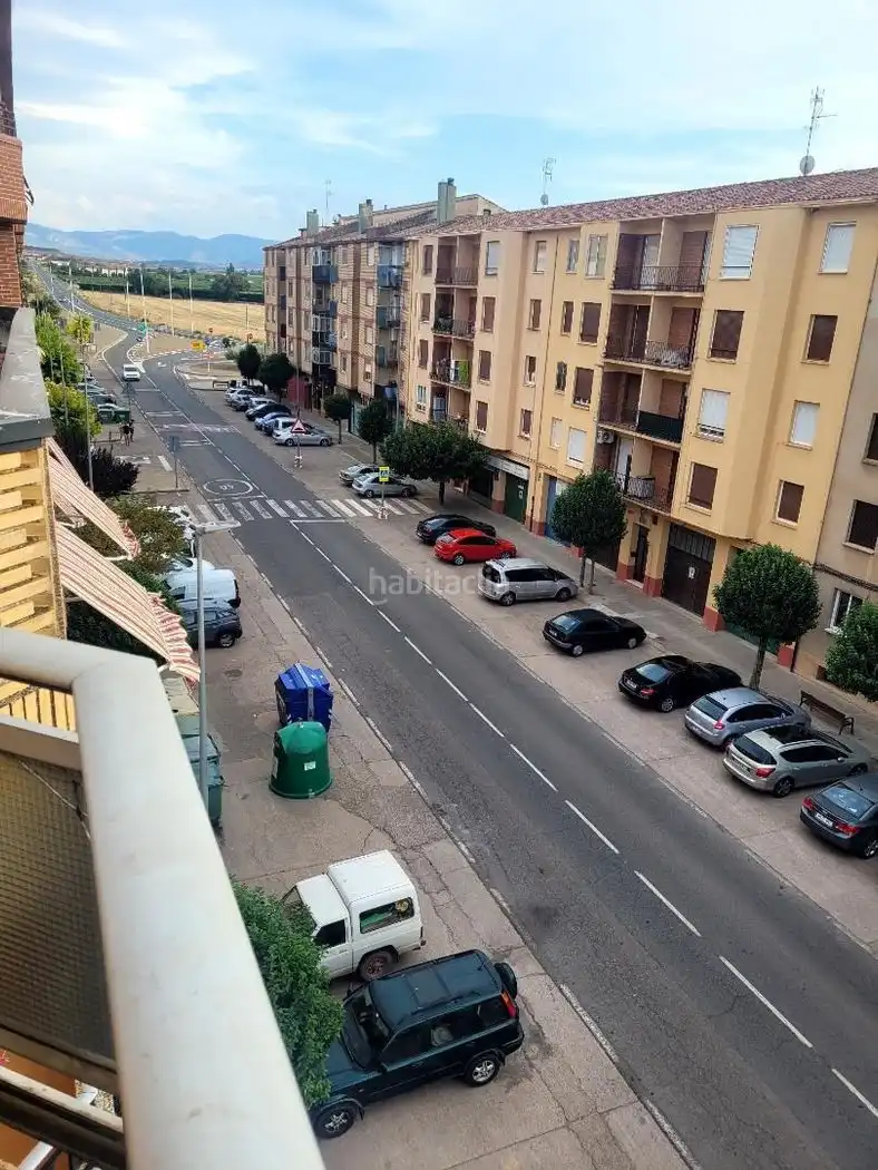 Flat for sale in Calle Víctor Romanos 11, imagen 7
