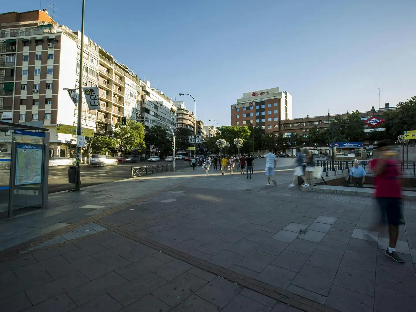 Außenansicht von Wohnung zur Miete in Madrid mit Klimaanlage, Heizung und Möbliert