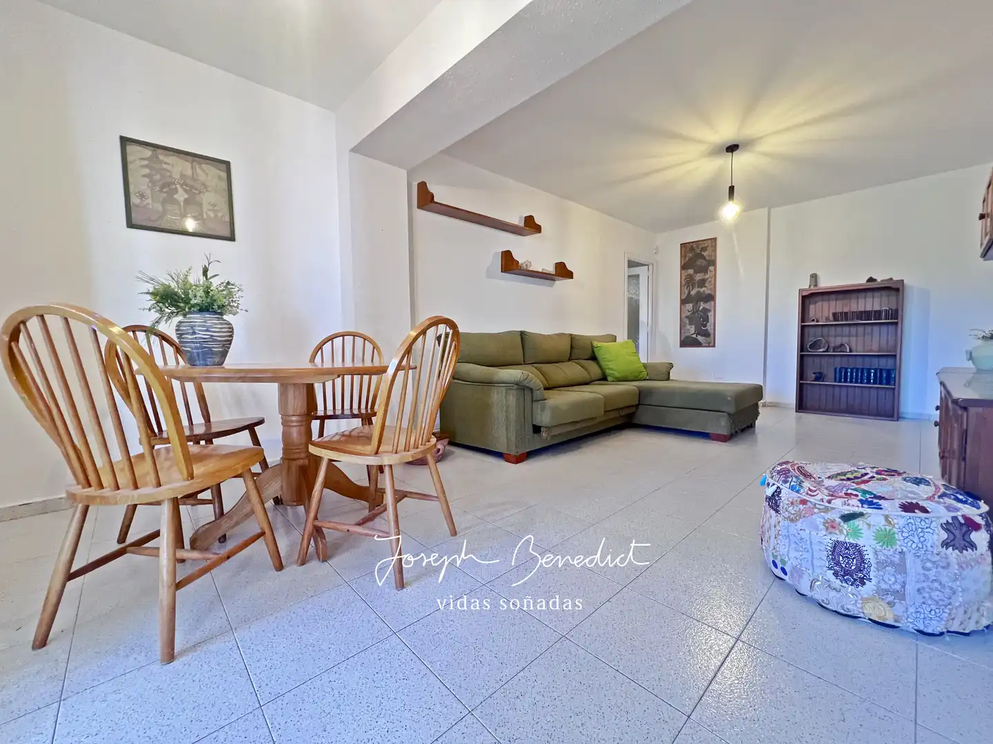 Sala de estar de Piso en venta en Castelldefels con Terraza, Horno y Balcón