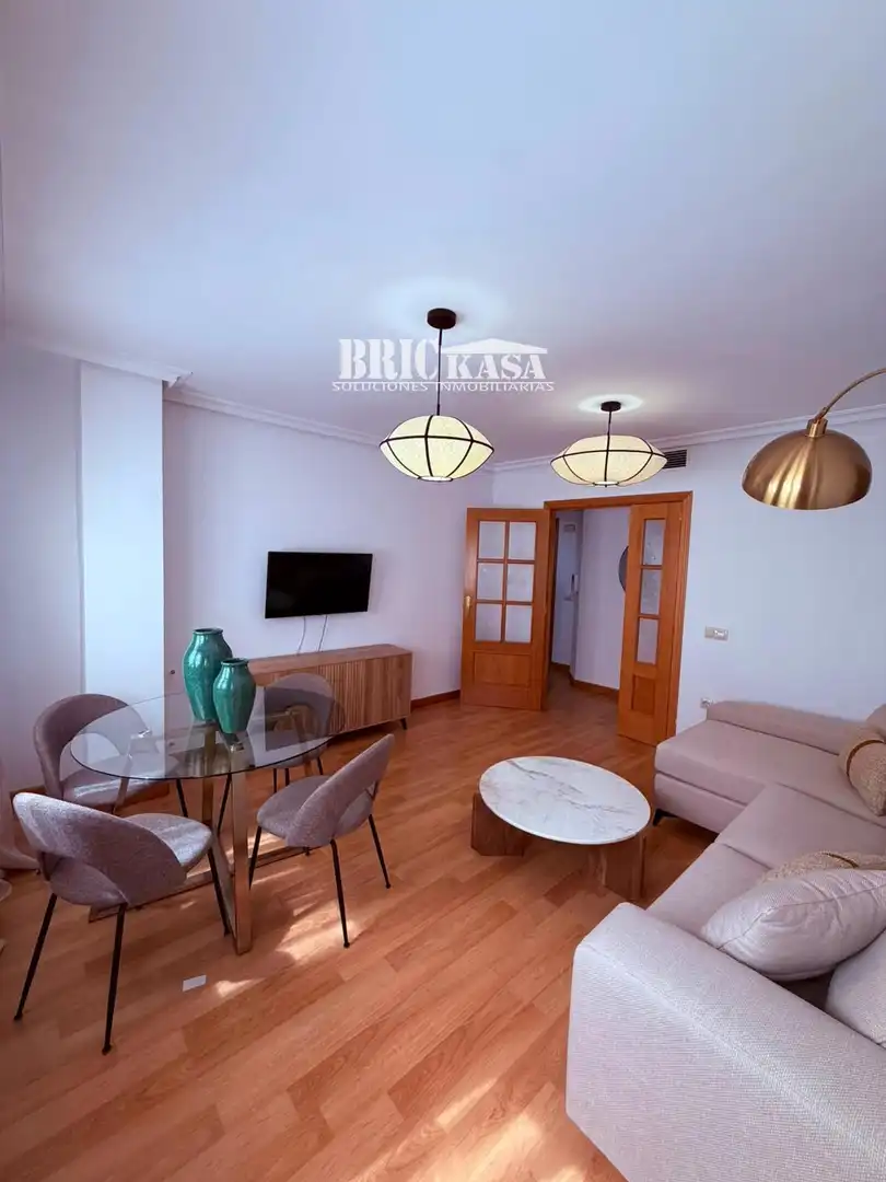 Wohnung mit Aufzug zur Miete in N/A, imagen 3