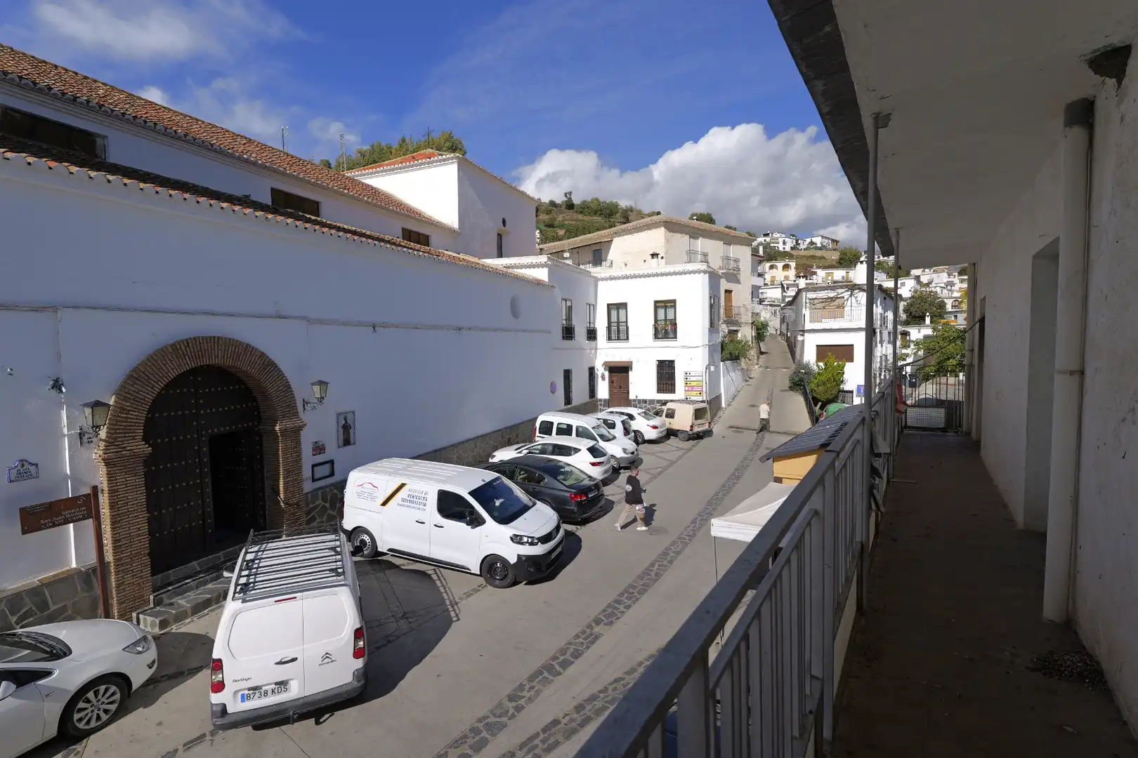 Vista exterior de Casa adosada en venda en Bérchules amb Terrassa i Balcó