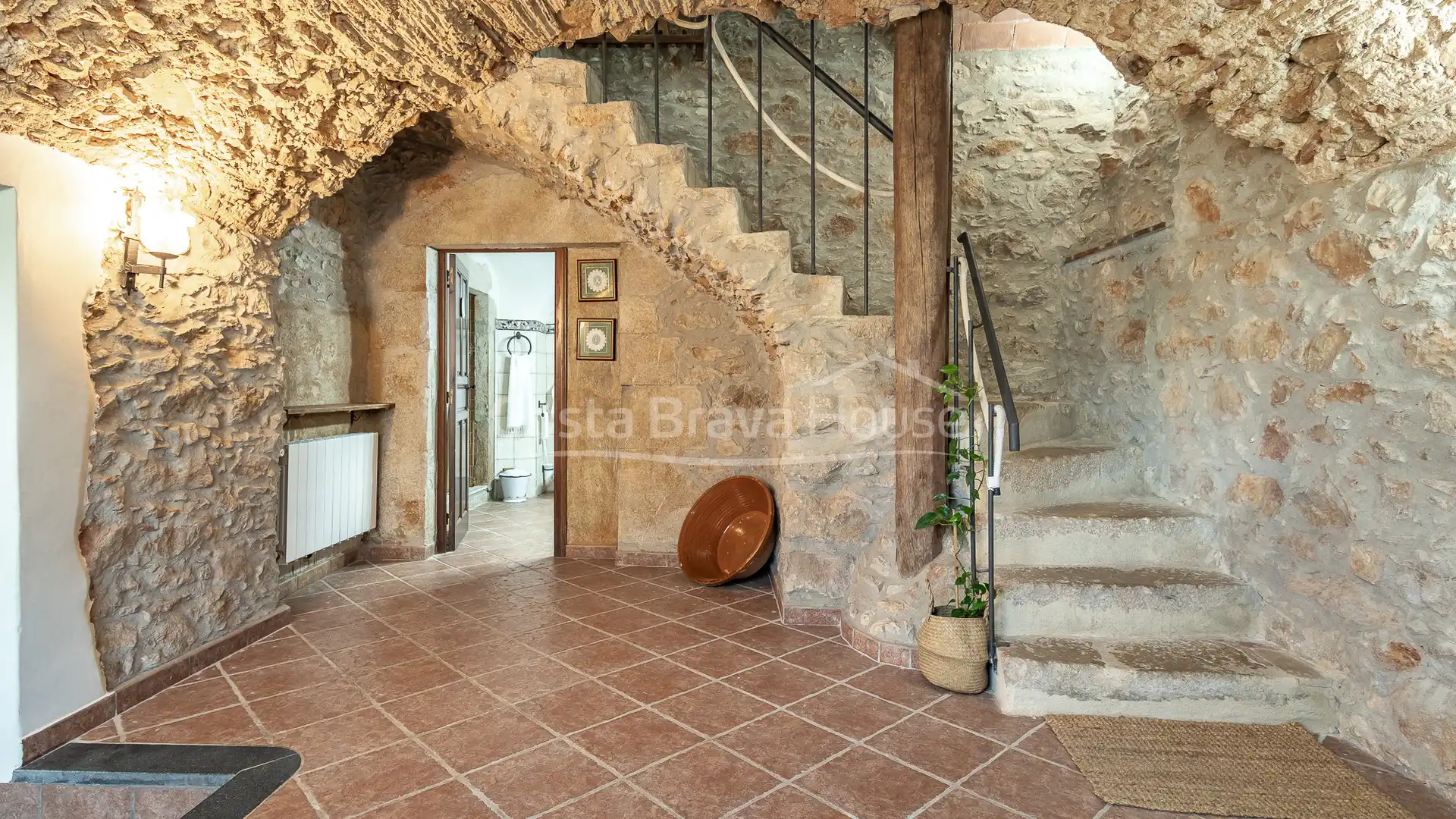 Country homes for sale in Begur  with Air Conditioner, Heating and Private garden