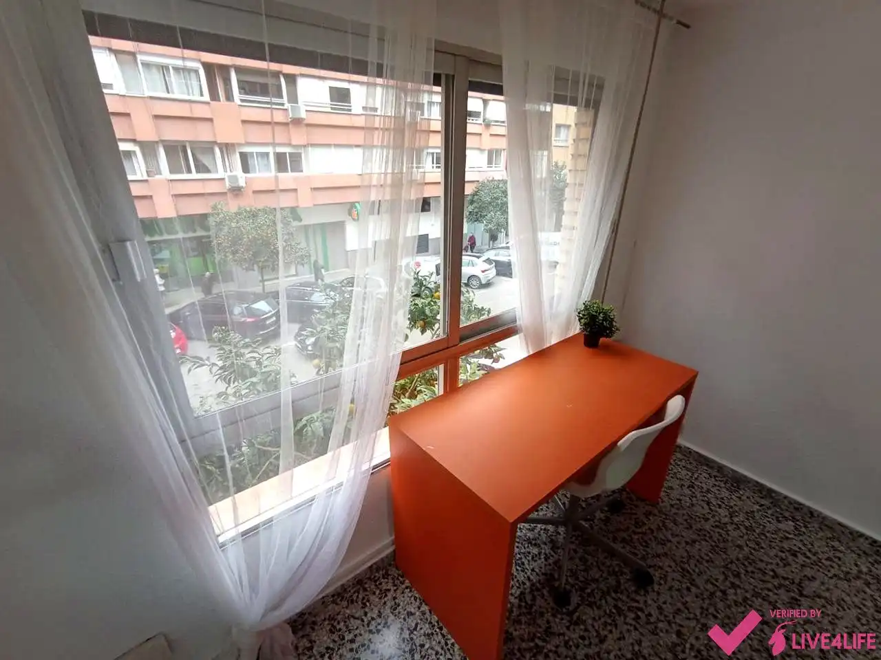 Wohnung zur Miete in Valencia mit Terrasse und Möbliert