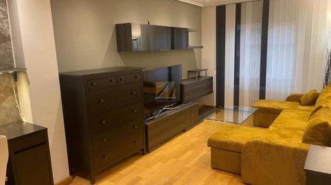 Foto 2 de Pis de lloguer a Javier Grossi, Salesas - Foncalada - Campoamor, Asturias