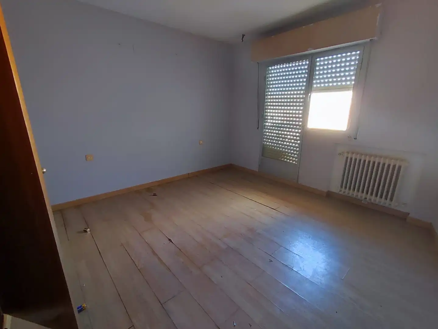 Piso en venta en Calle Reyes Católicos, imagen 2