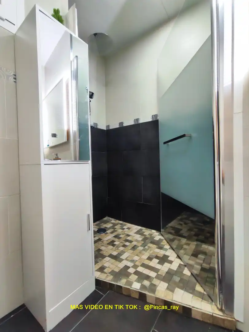 Bany de Pis en venda en Polinyà amb Aire condicionat, Calefacció i Parquet