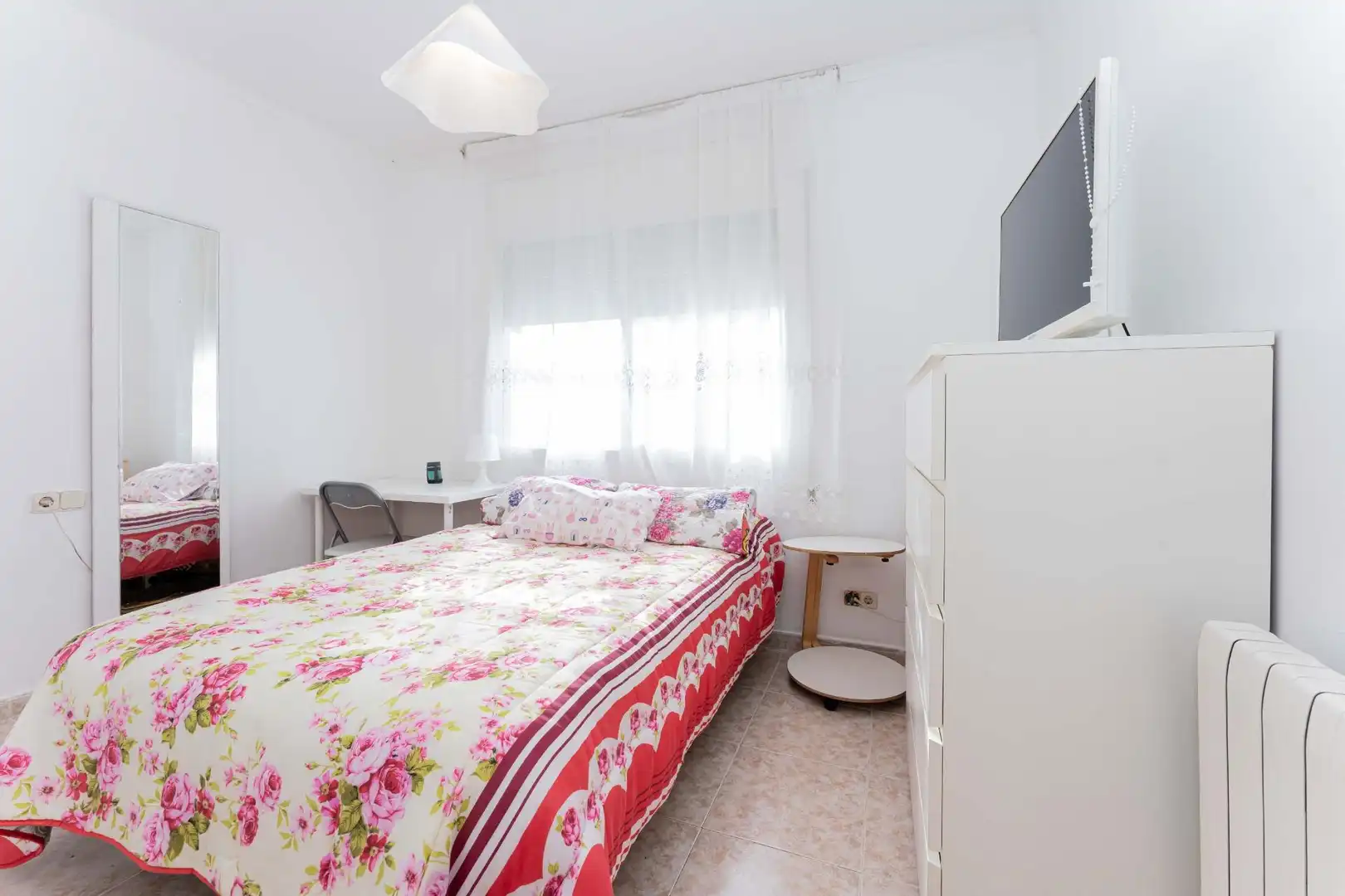 Dormitori de Casa o xalet en venda en Viladecans amb Aire condicionat, Calefacció i Jardí privat
