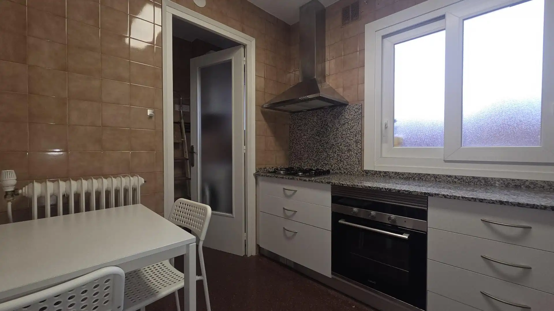 Cuina de Àtic en venda en Lleida amb Calefacció, Forn i TV