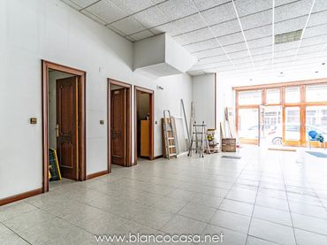Local comercial en venta en Carballo