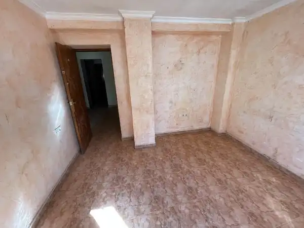 Casa adosada en venda en Yecla amb Traster