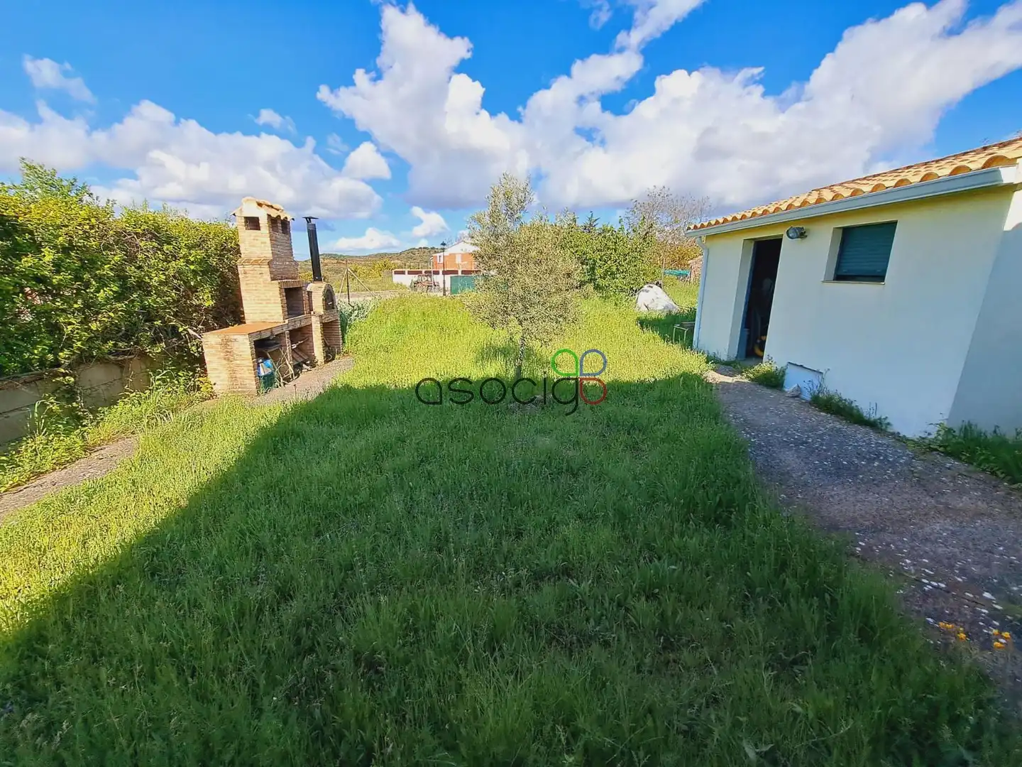 Casa o chalet en venta en Solanillos del Extremo con Calefacción, Trastero y Piscina