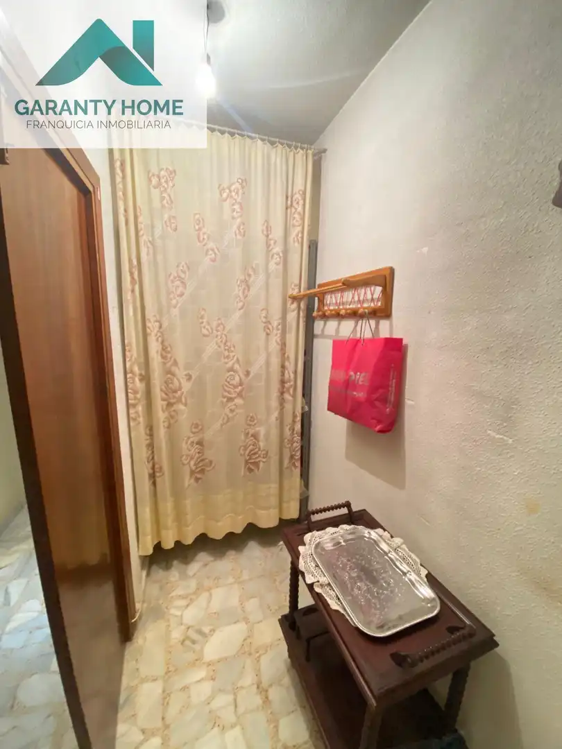Baño de Piso en venta en Torredonjimeno con Amueblado
