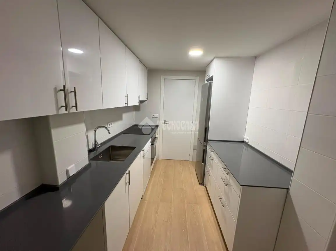 Kitchen of Flat for rent in Madrid