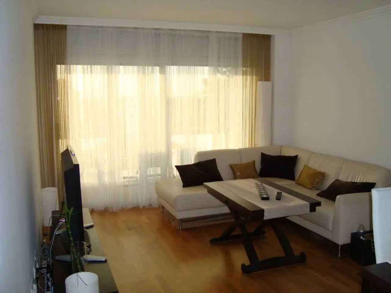 Sala de estar de Piso en venta en Castelldefels con Aire acondicionado, Calefacción y Parquet