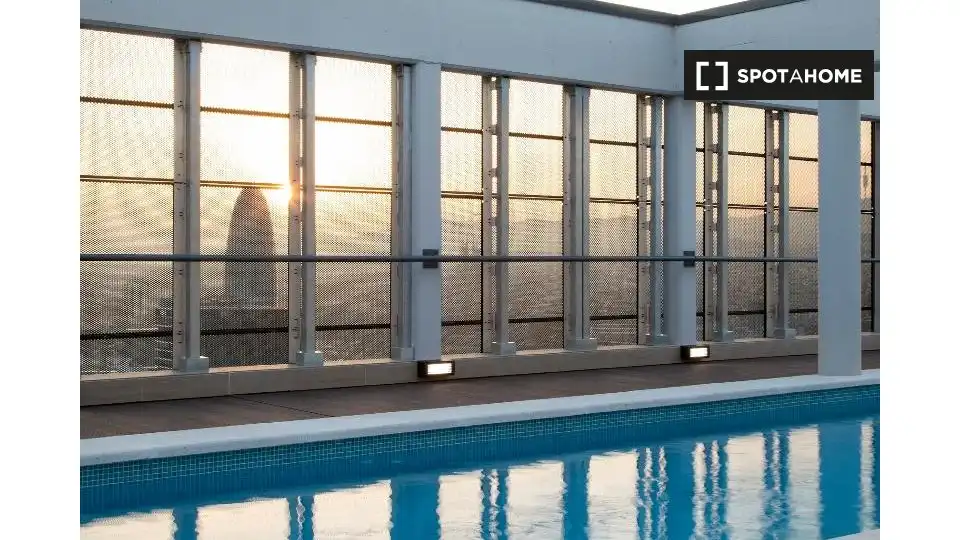 Piscina de Piso de alquiler en Barcelona con Aire acondicionado, Calefacción y Amueblado