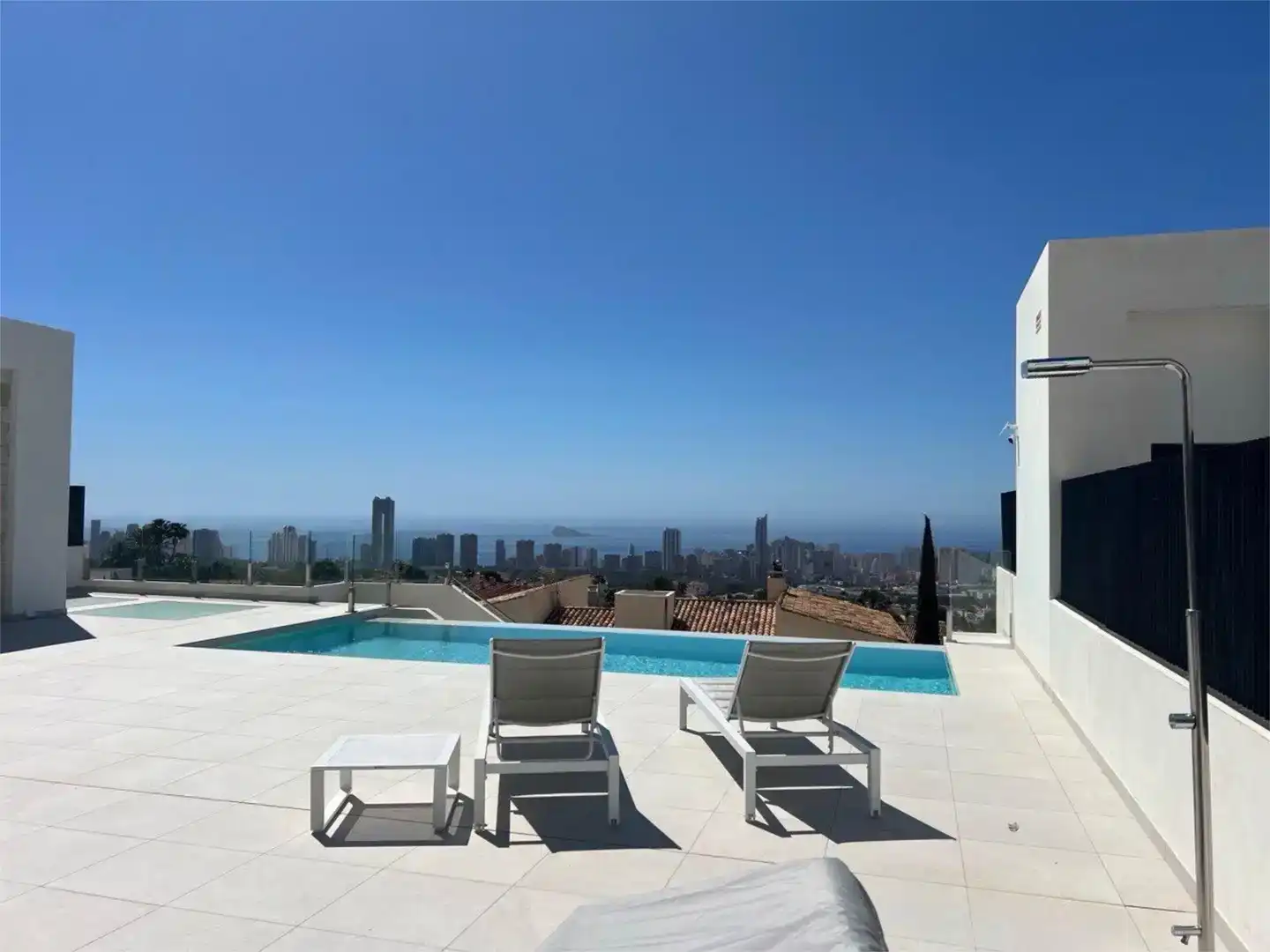 Terraza de Casa o chalet de alquiler en Benidorm con Aire acondicionado, Jardín privado y Trastero