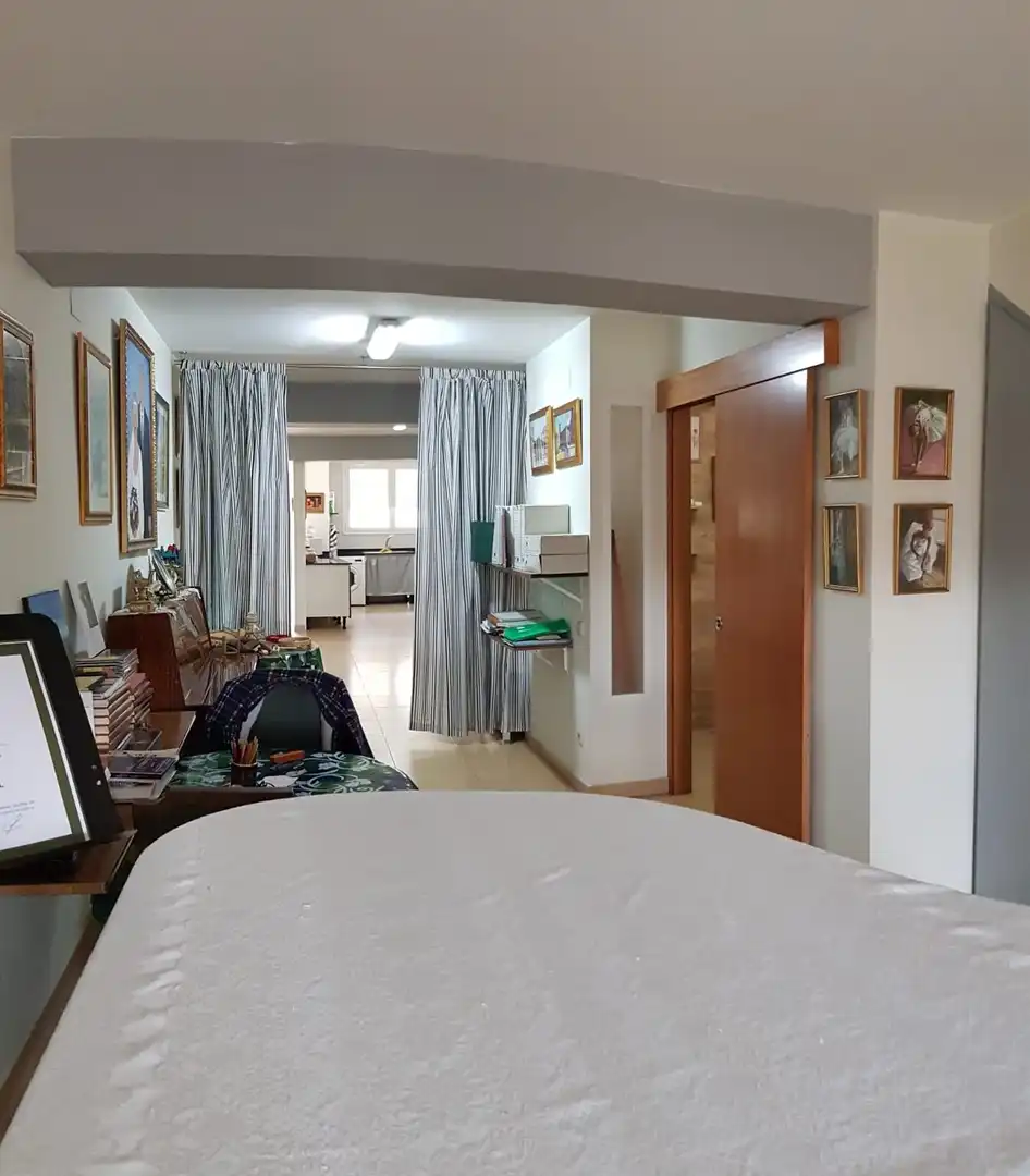 Schlafzimmer von Einfamilien-Reihenhaus zum Verkauf in Cardedeu mit Privatgarten und Terrasse