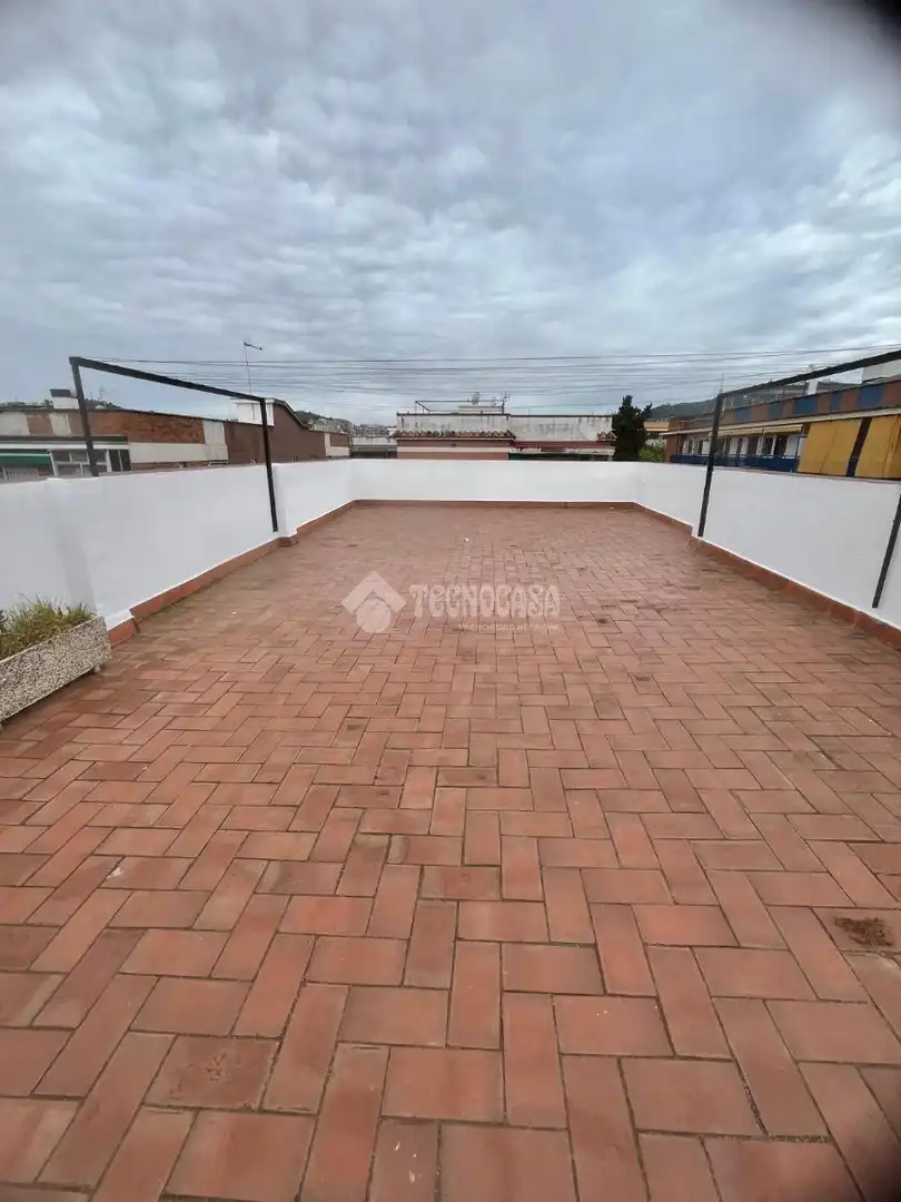 Terrassa de Edifici en venda en Barcelona
