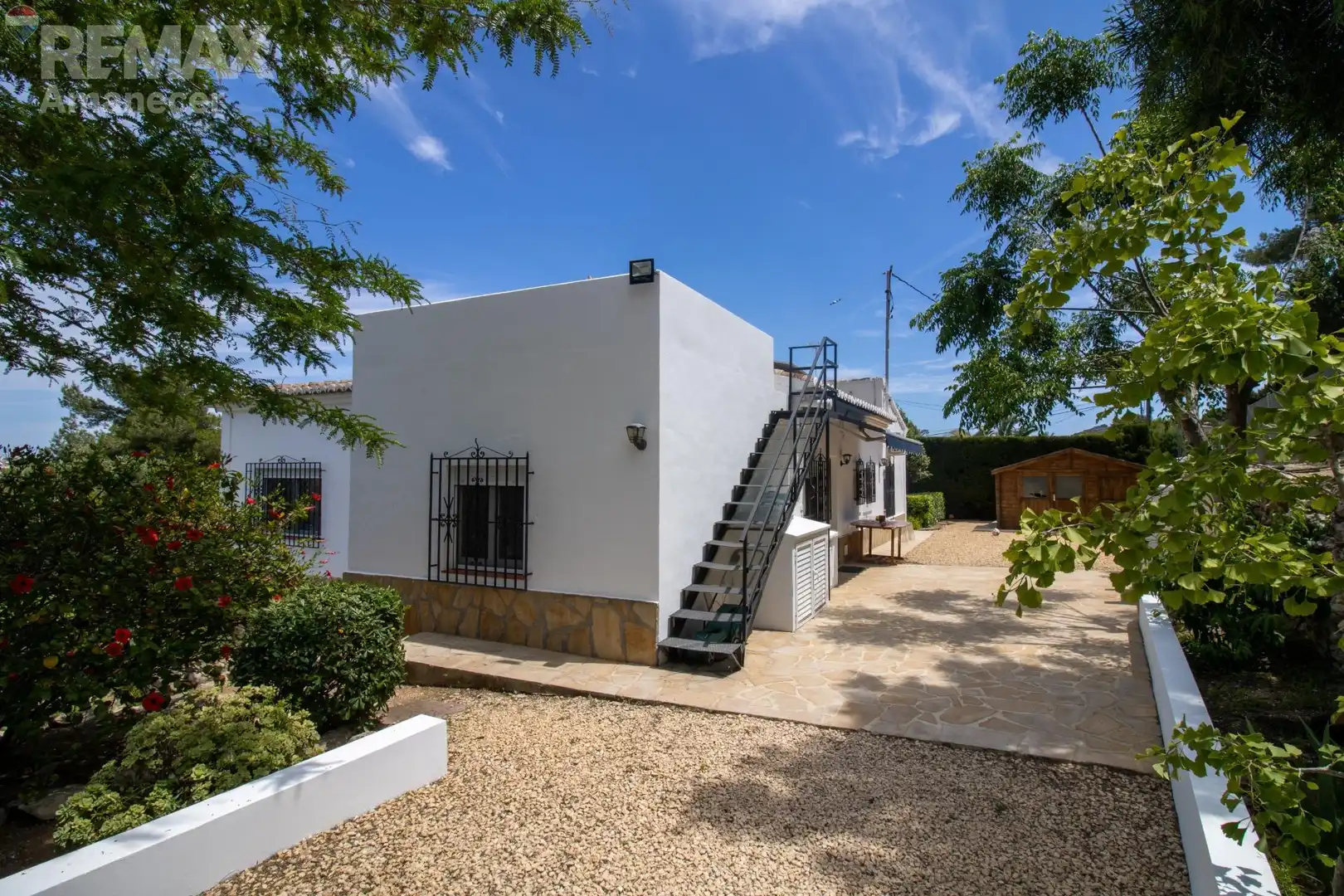 Vista exterior de Casa o xalet en venda en Jávea / Xàbia amb Piscina