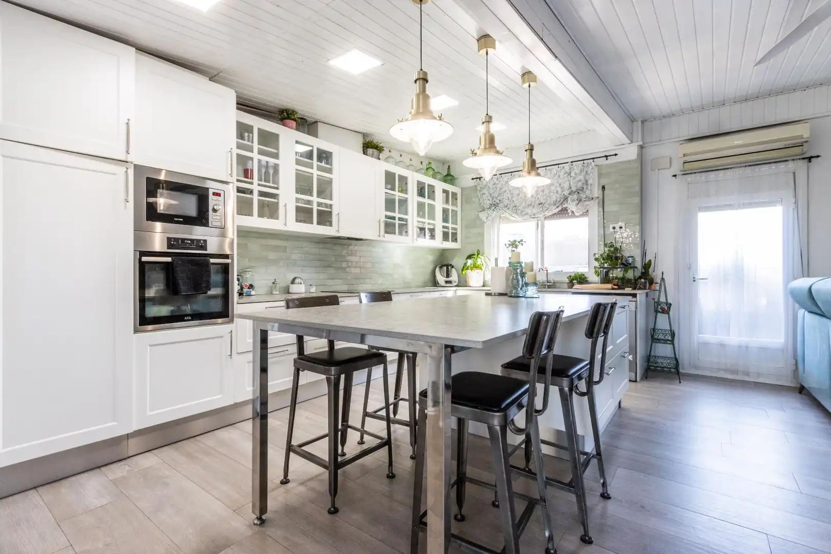 Küche von Einfamilien-Reihenhaus zum Verkauf in Terrassa mit Heizung und Terrasse