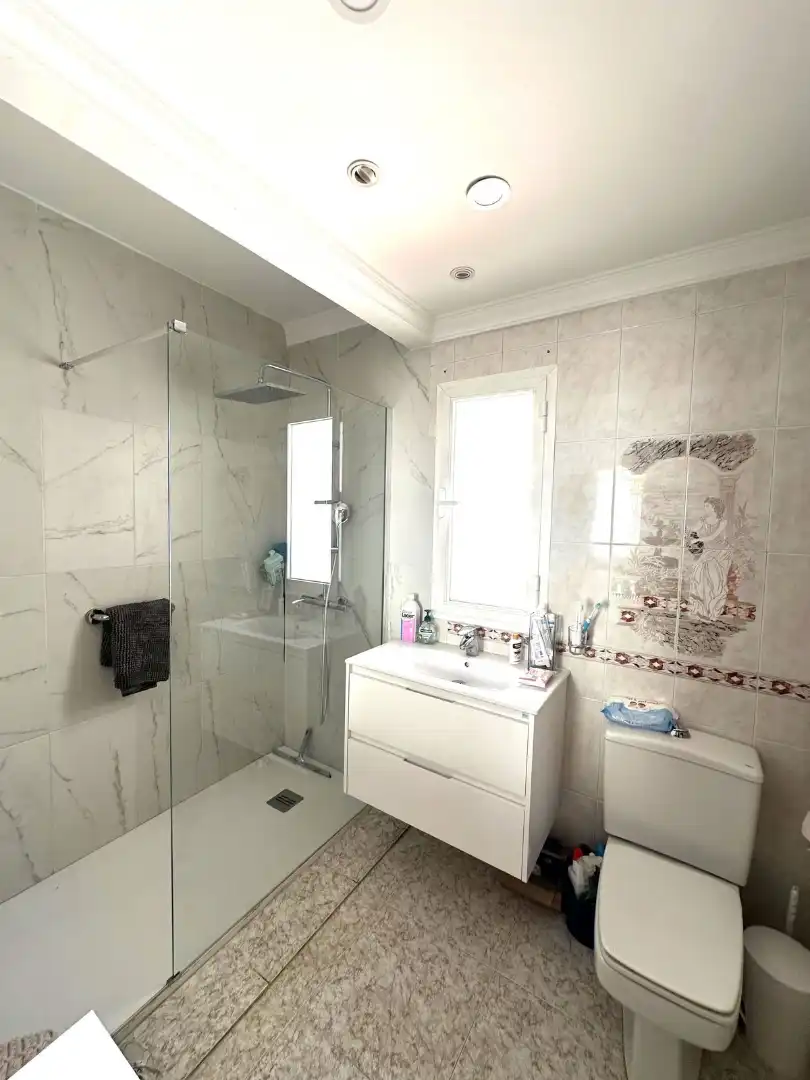 Chalet con piscina en venta en Avenida Pablo Ruiz Picasso 11, imagen 7