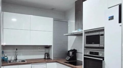 Foto 3 de Planta baja en venta en Peñamefecit - Avda Barcelona, Jaén Capital