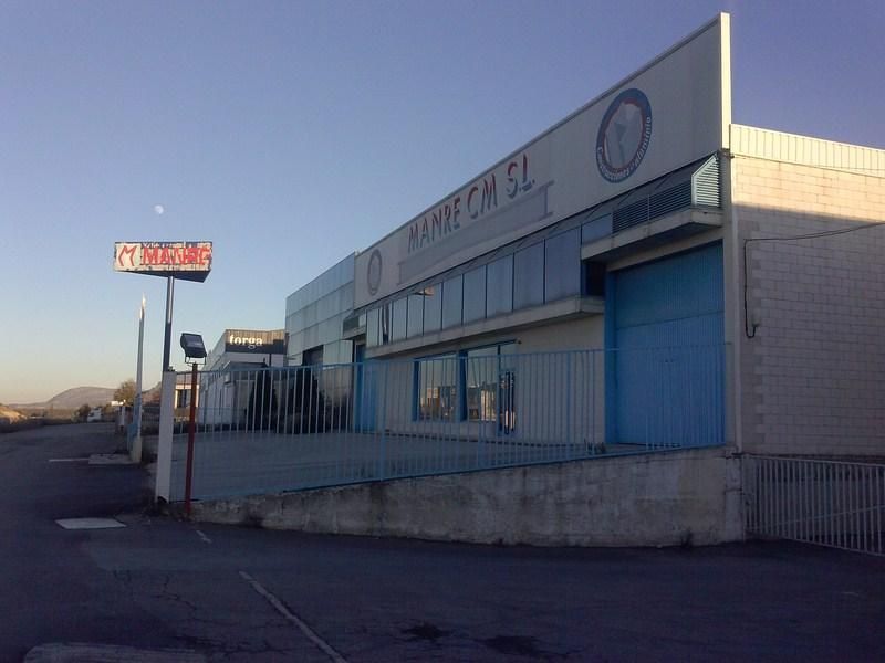 Exterior view of Industrial buildings for sale in Mancha Real