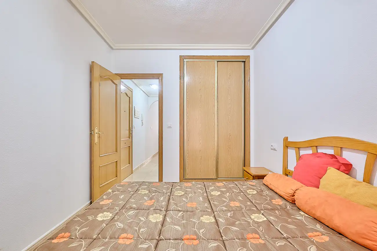 Apartamento en venta en Calle Almudena, Antonio Machado