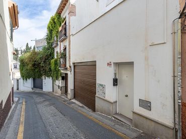 Casa amb balcó en venda a Carril de San Cecilio 9