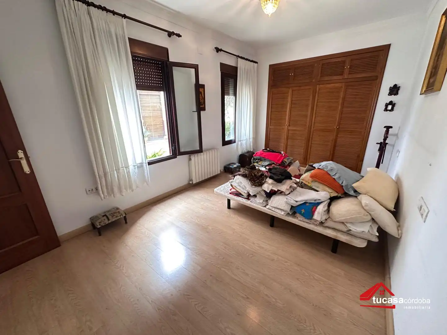 Habitación de Planta baja en venta en Córdoba con Parquet y Terraza
