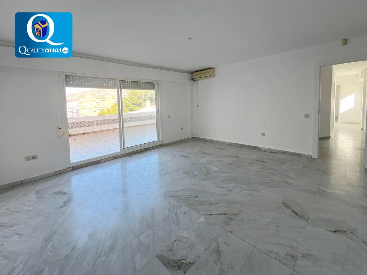 Vista exterior de Piso en venta en Benidorm con Aire acondicionado y Terraza