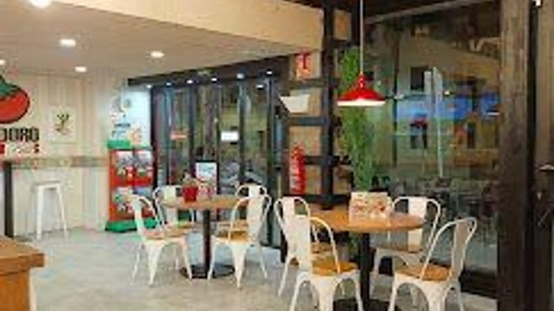 Local en traspaso en Motril con Aire acondicionado