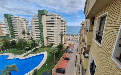 Vista exterior de Àtic en venda en Fuengirola amb Aire condicionat, Calefacció i Terrassa