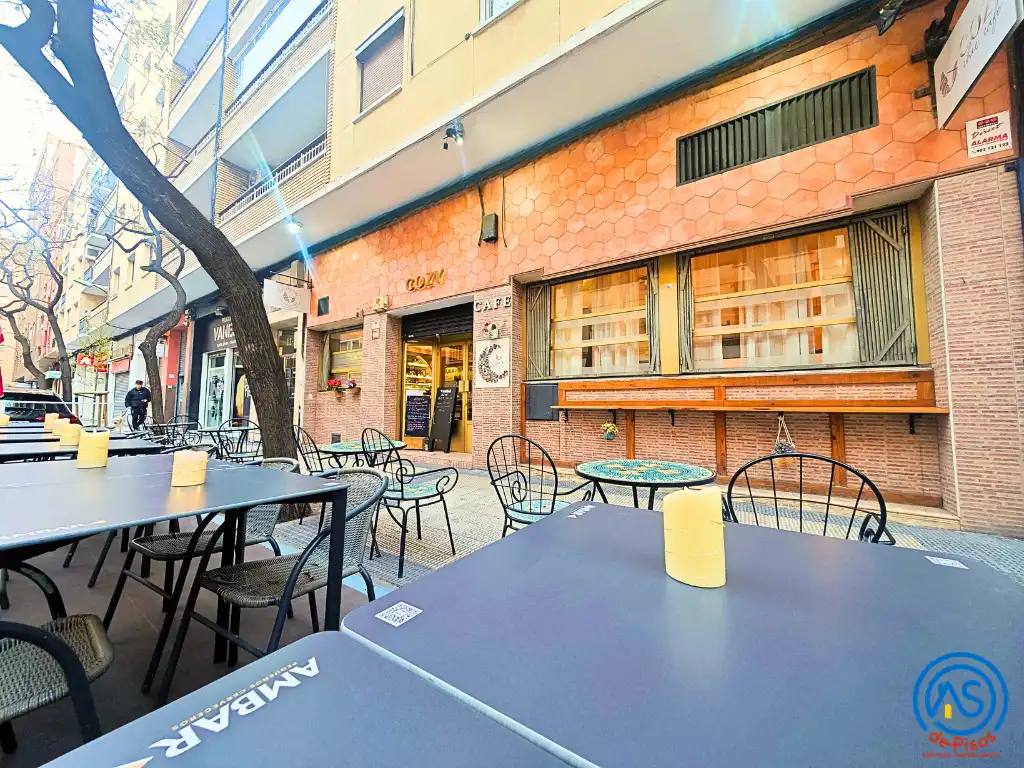 Terraza de Local en traspaso en Zaragoza con Aire acondicionado, Calefacción y Parquet