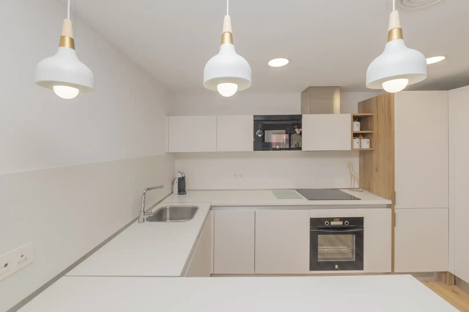 Cuina de Apartament en venda en Benalmádena amb Aire condicionat, Calefacció i Terrassa