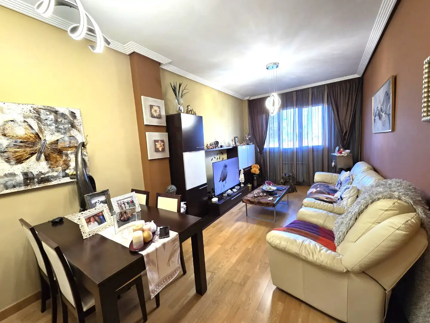 Sala d'estar de Pis en venda en Villafría - La Ventilla - Castañares