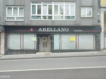 Local commercial à louer à Grado