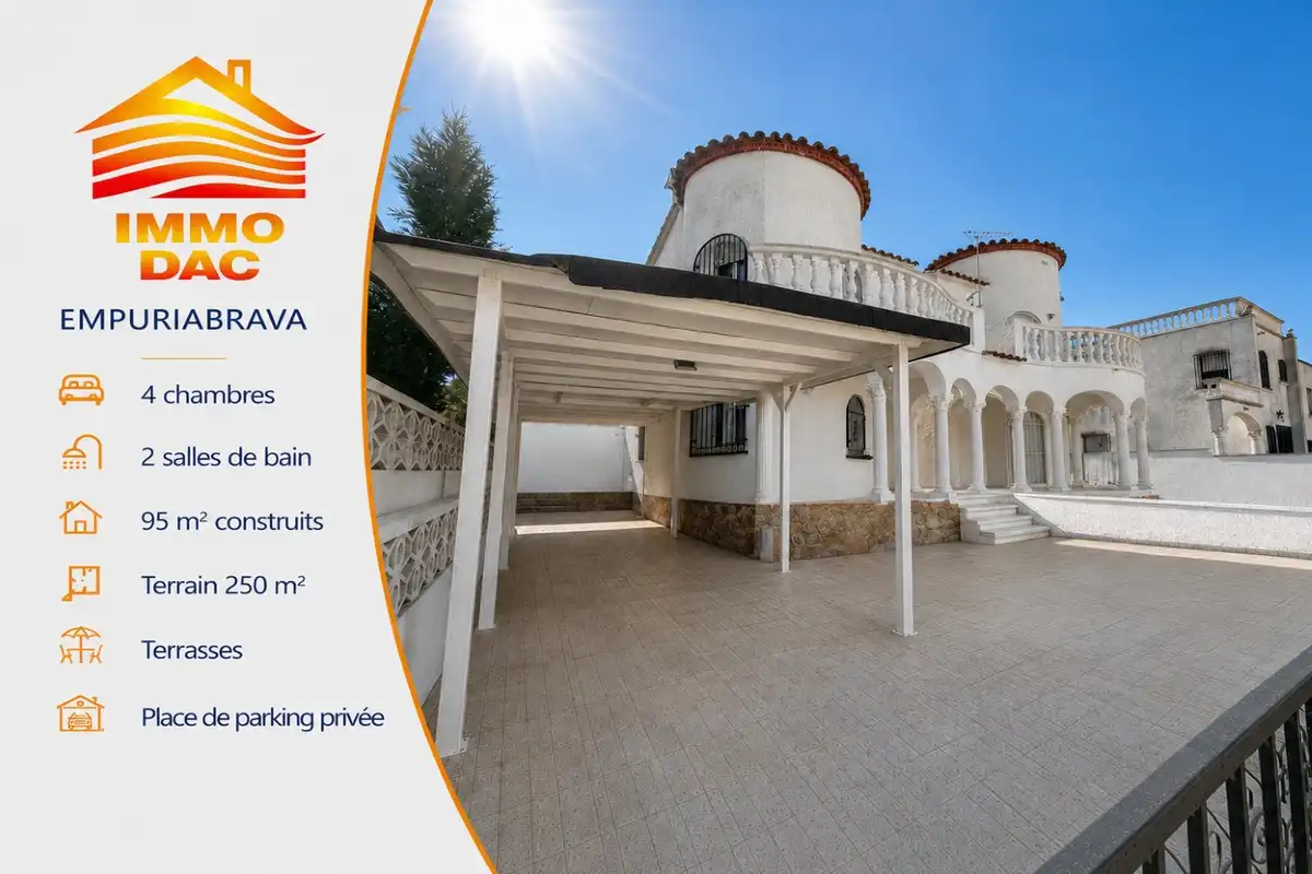 Vista exterior de Casa o xalet en venda en Empuriabrava amb Aire condicionat, Calefacció i Jardí privat