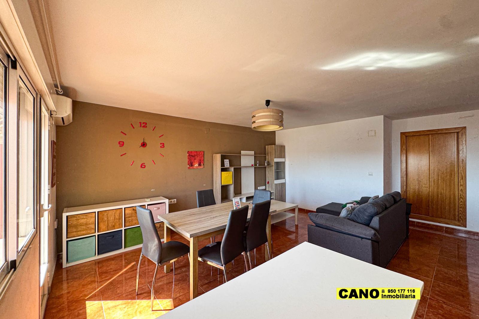 Sala de estar de Piso en venta en  Almería Capital