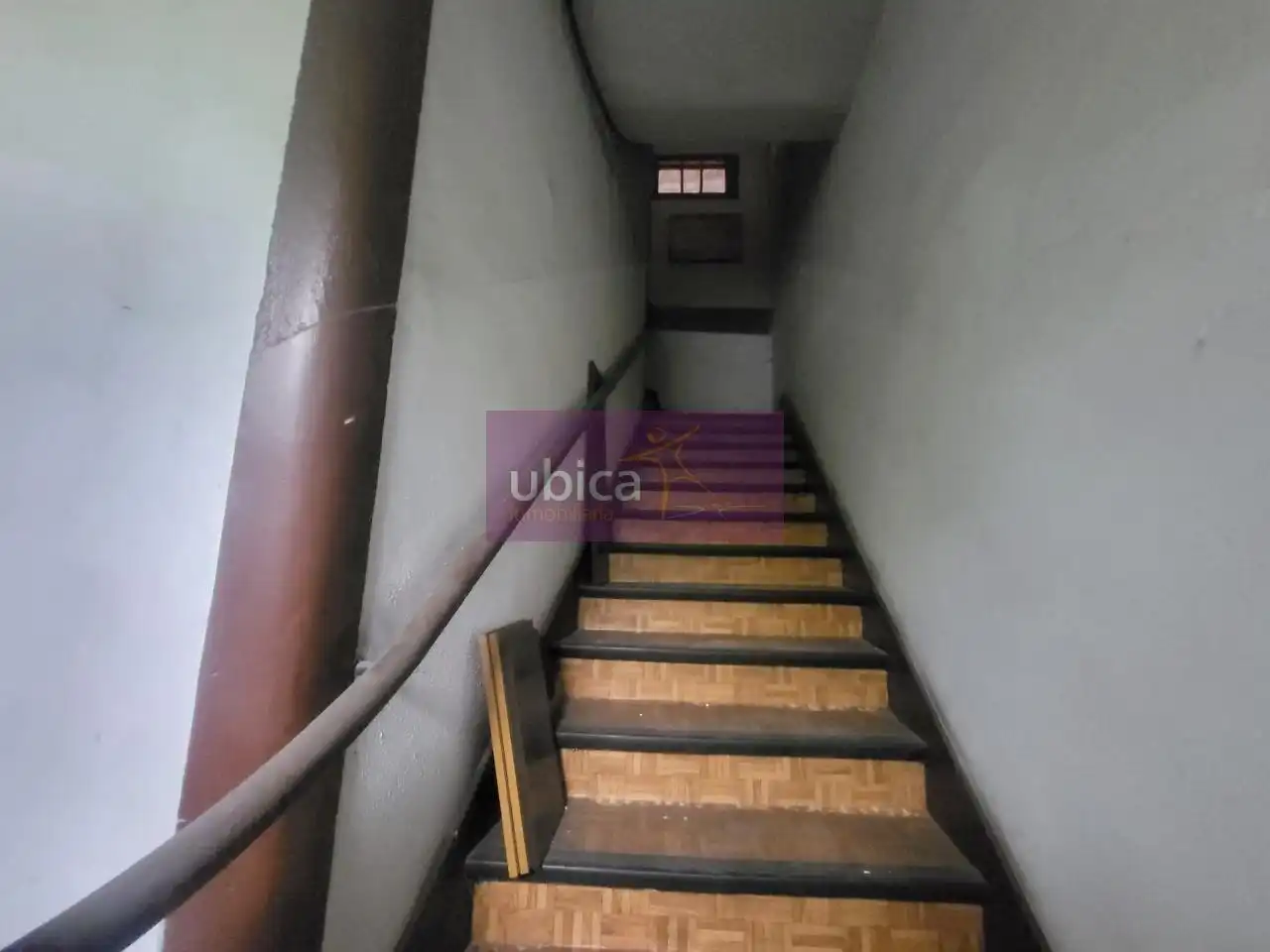 Casa adosada en venda en Vigo  amb Jardí privat