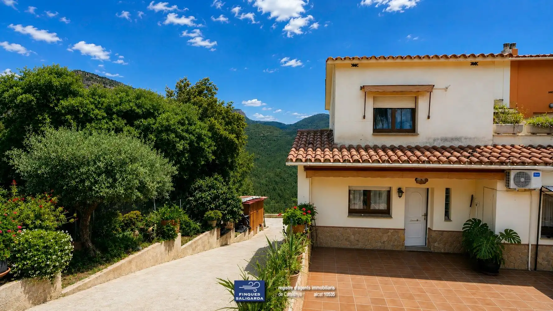 Adosado con terraza en venta en Bigues i Riells del Fai, imagen 2