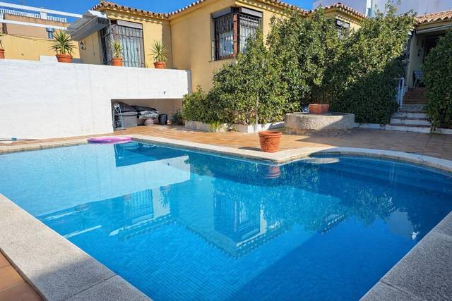 Casa-chalet en Venta en Carrer de la Farella en Carboneres - La Farella